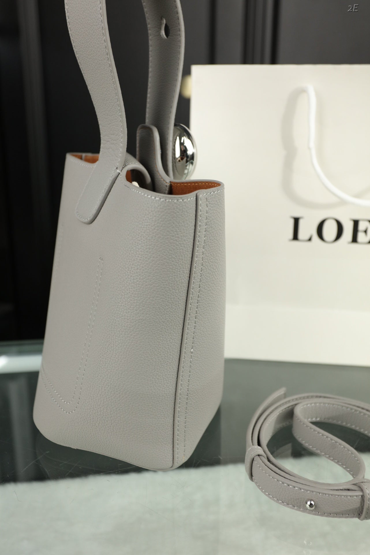 LOE MINI 19 PEBBLE BUCKET IN GRAY STEEL MELLOW CALFSKIN
