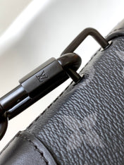 LV 25S SOFT TRUNK BAG 22 IN MONOGRAM ECLIPSE CANVAS AND CALFSKIN