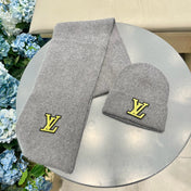 SET SCARF AND HAT IN LIGHT GRAY WOOL 406532