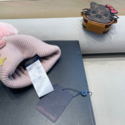 KNITTED BEANIE HAT IN LIGHT PINK WOOL AND FOX FUR 409789