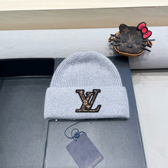 KNITTED BEANIE HAT IN GRAY FLEECE AND WOOL 426206