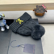KNITTED BEANIE HAT IN BLACK WOOL AND LAMB FUR 430044