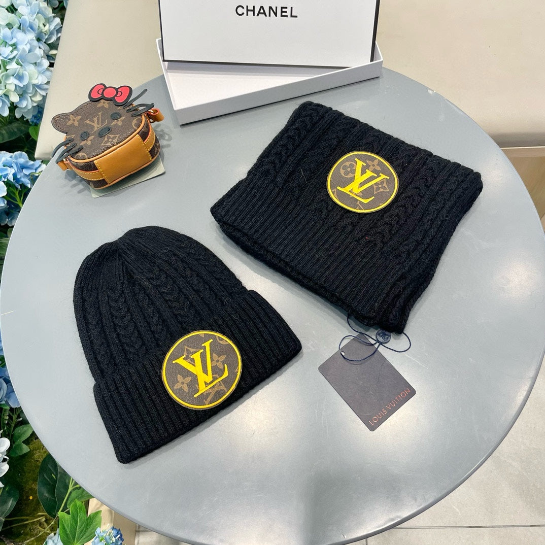 SET SCARF AND HAT IN BLACK WOOL 434610