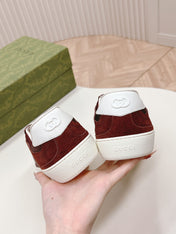 SNEAKER WITH INTERLOCKING G IN GARNET RED SUEDE AND MESH