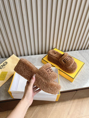 FENDI SLIPPER IN SEPIA BROWN FUR