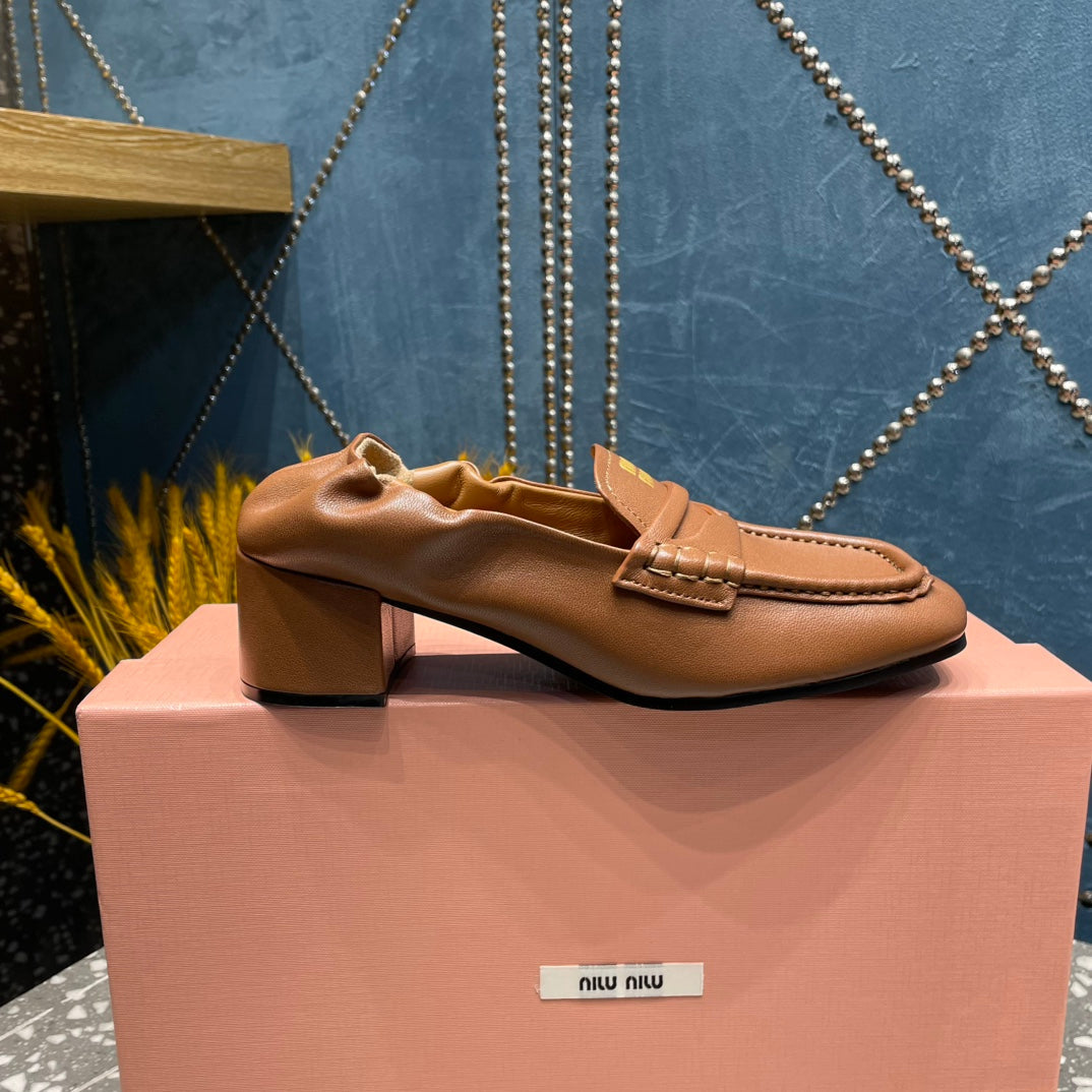 HIGH BROGUE LOAFERS IN CARAMEL BROWN LAMBSKIN