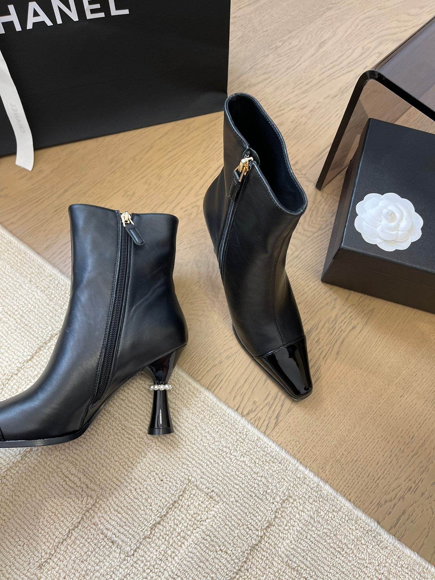 BONGADE BOOTS IN BLACK CALFSKIN
