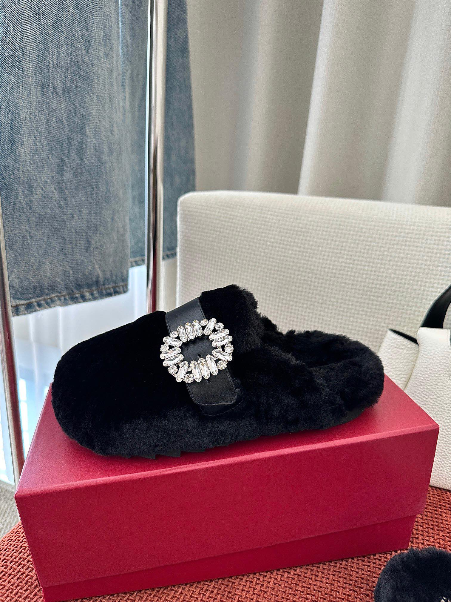 SLIDY VIV' MULES IN BLACK WOOL WITH STRASS BUCKLE