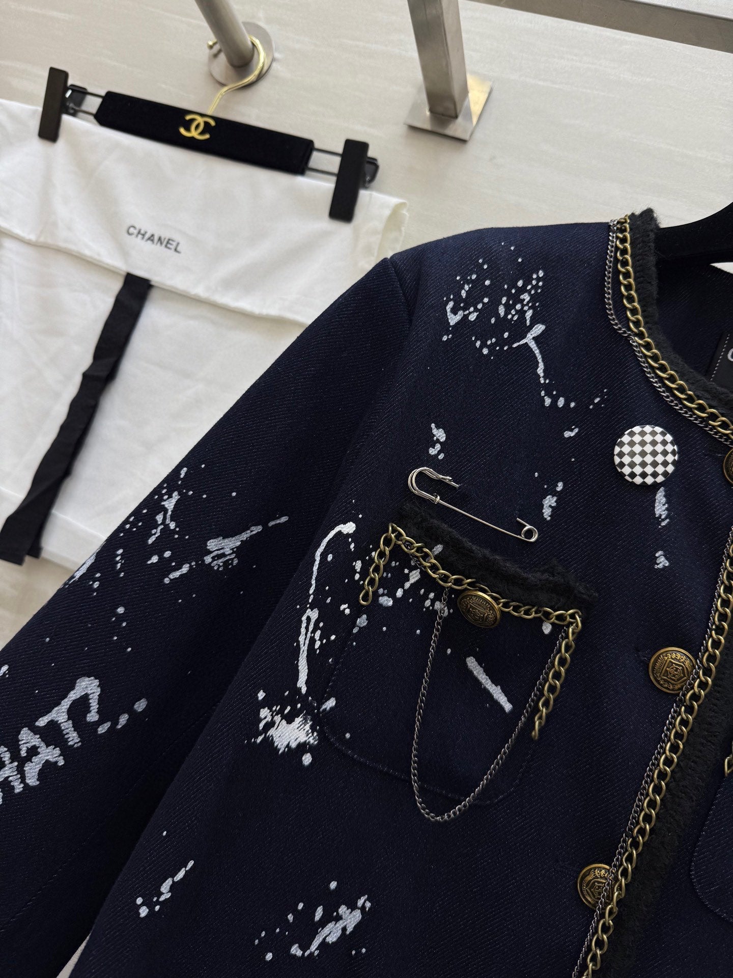 CHANEL 25S COAT STYLE 236