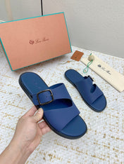 SANDALS IN CLASSIC BLUE CALFSKIN