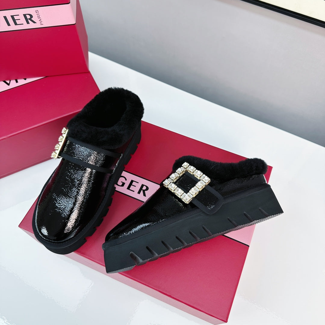 VIV WINTER PLATFORM MULES IN BLACK PATENT CALFSKIN