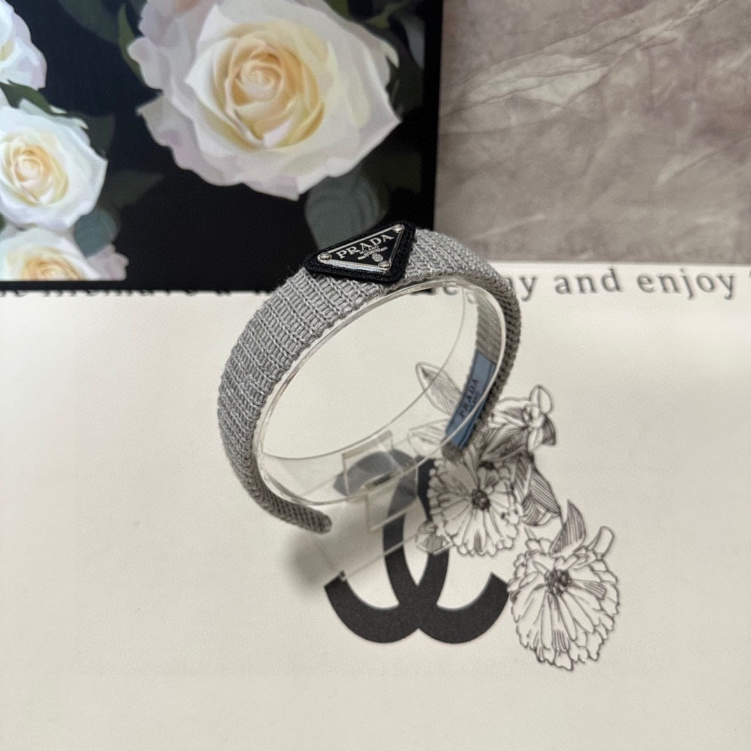 HAIRBAND IN PALE GRAY KNITTED WOOL 381467