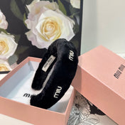 THICK HEADBAND WITH DIAMOND LOGO IN BLACK PLUSH FABRIC 412484