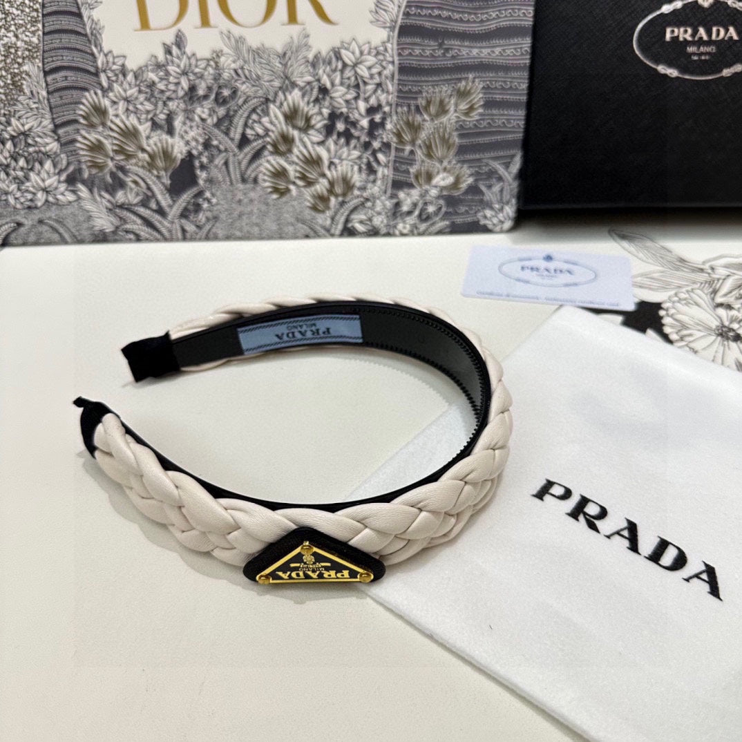 BRAIDED HAIRBAND IN WHITE SOFT LAMBSKIN 432845