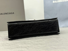 CRUSH SHOULDER BAG 25 IN BLACK CRUSHED CALFSKIN LEATHER STRAP SILVER HARDWARE