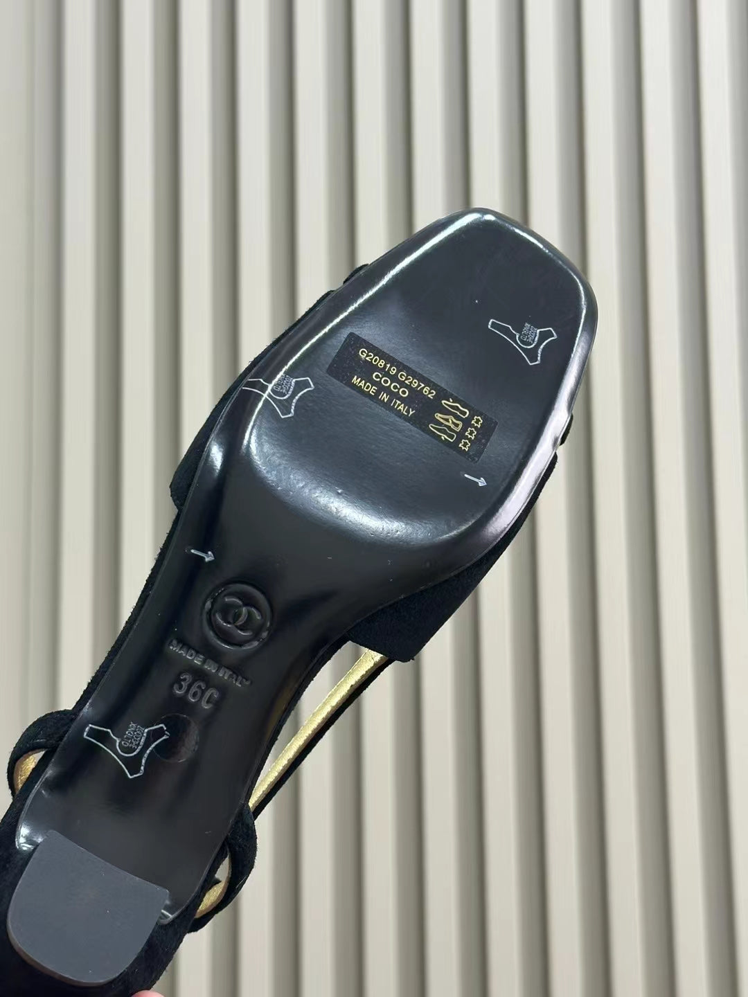 SLINGBACKS IN BLACK SUEDE AND GOLDEN LAMBSKIN