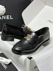CC LOAFER BLACK CALFSKIN WITH META LOGO