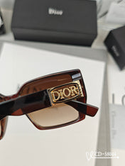 MONTAIGNE SQUARE SUNGLASS 58044 IN ACETATE