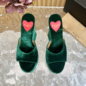 ALAIA PLATFORM WEDGE IN GREEN FOREST VELVET WITH HEART EMBROIDERED