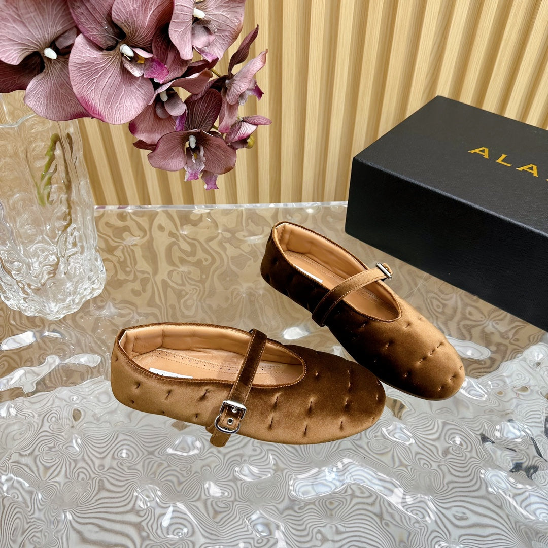 ALAIA BALLET FLATS IN MOCHA BROWN VELVET