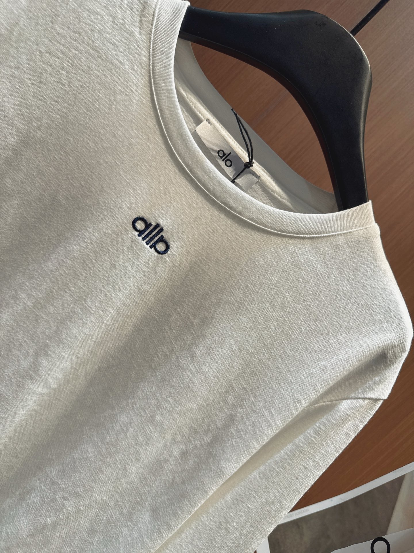 ALO T-SHIRT WITH SCARF STYLE 151