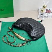 SARDINE 33 WITH CHAIN IN BLACK LAMBSKIN