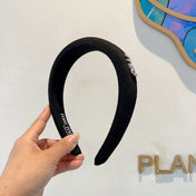 THICK HAIR BAND IN BLACK RAW FABRIC 423578