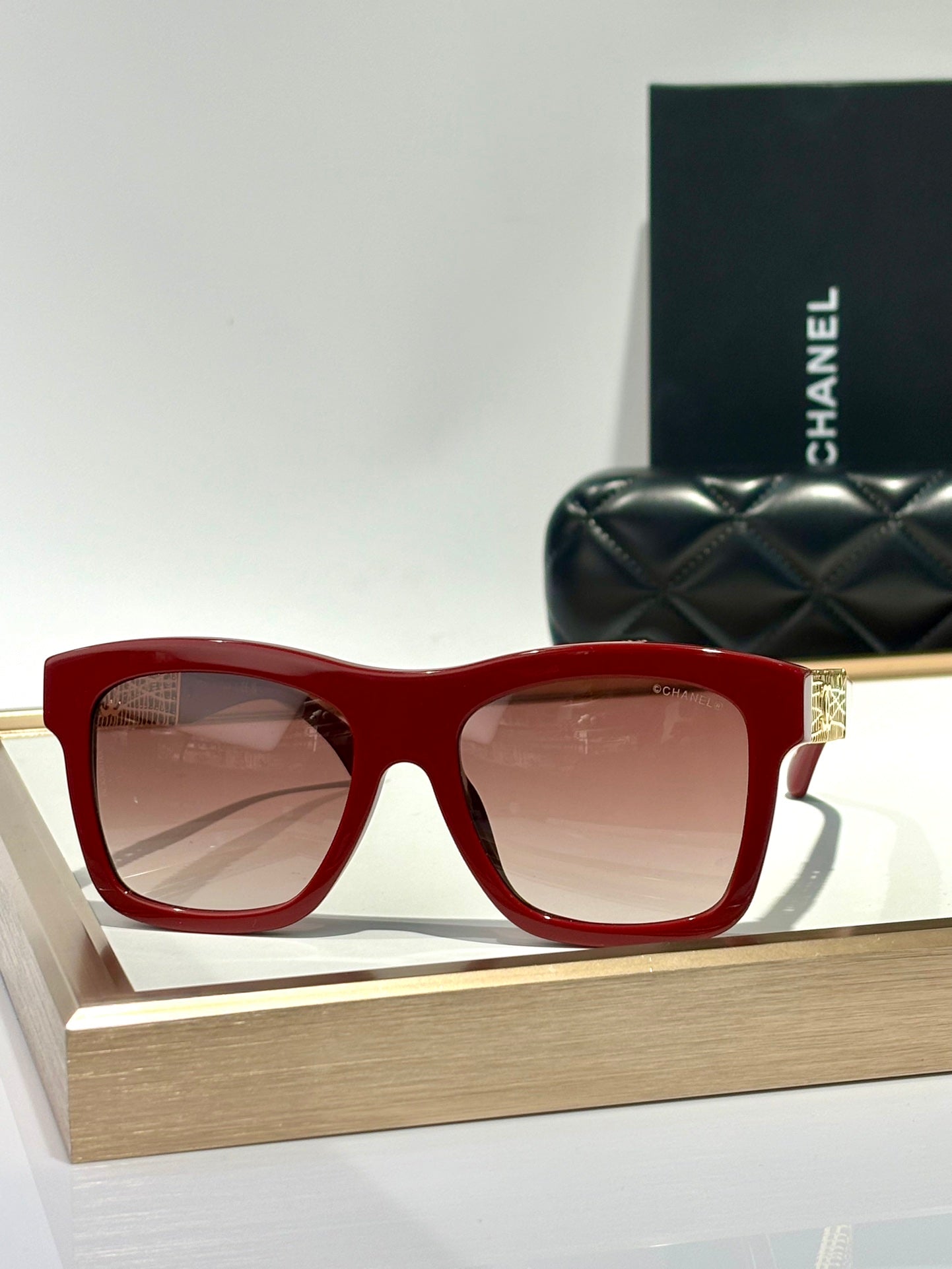 SQUARE SUNGLASSES CH5533 IN ACETATE