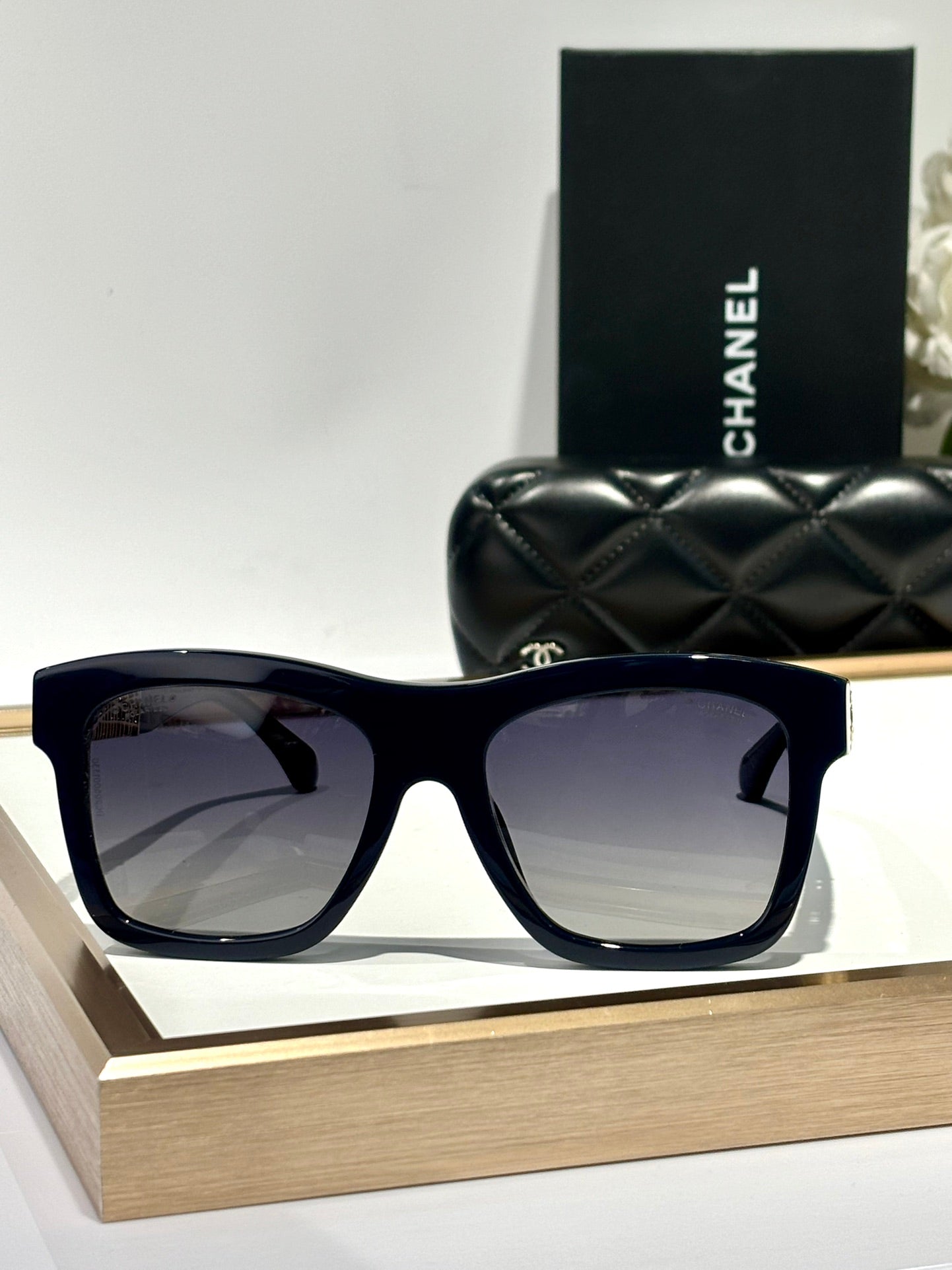 SQUARE SUNGLASSES CH5533 IN ACETATE