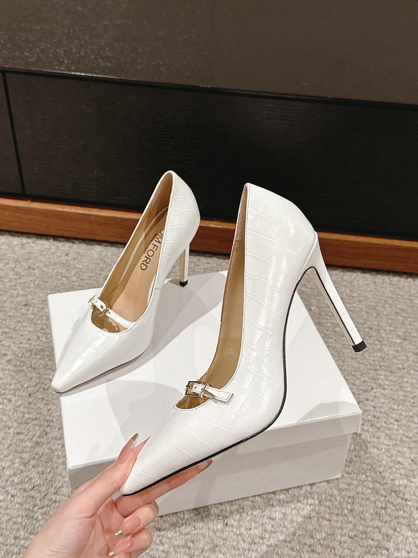 HIGH HEEL 10 CM IN WHITE CROCODILE LEATHER