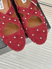 CROSSED STRAP BALLET FLATS IN BERRY RED SUEDE