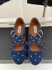 CROSSED STRAP BALLET FLATS IN NAVY BLUE SUEDE