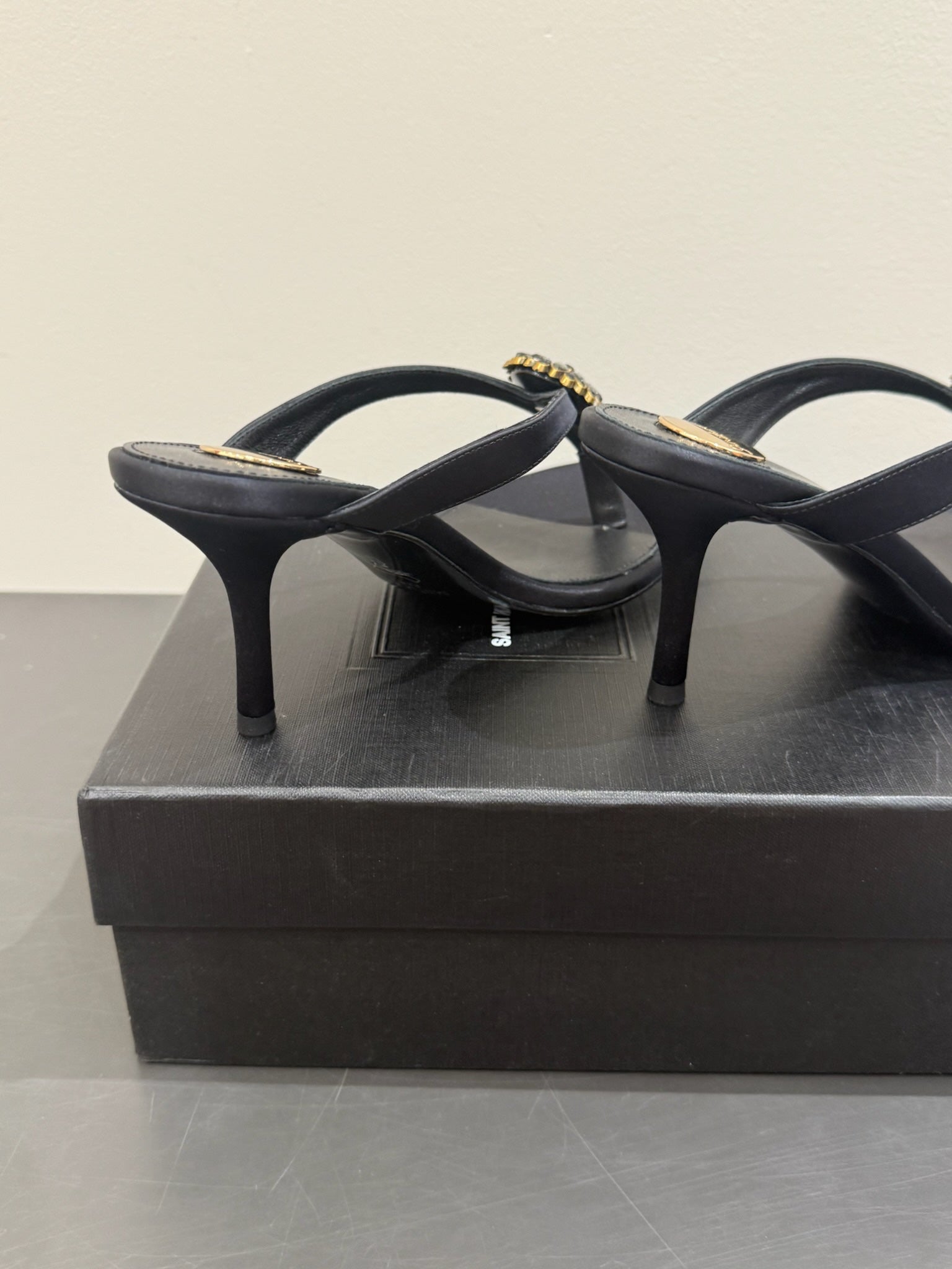 YSL HEELED THONG SANDALS 25S IN BLACK SATIN WITH CRYSTAL