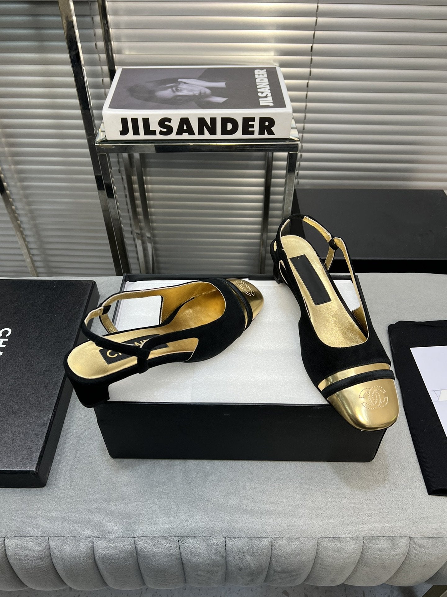 slingback black suede gold metalic lambskin square toe 5.0