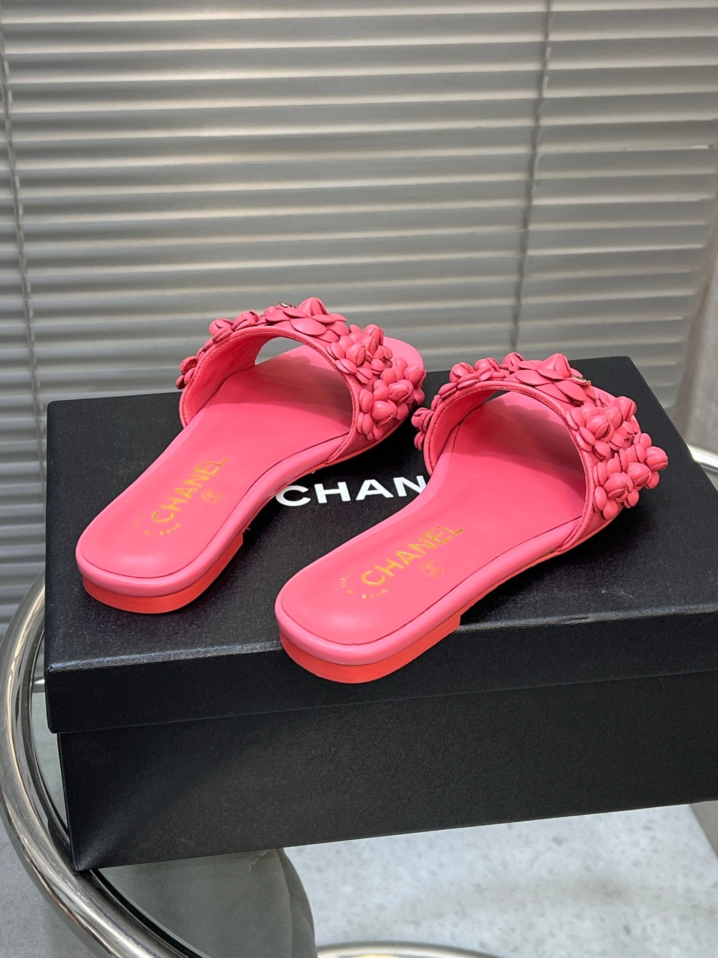 SLIPPERS CAMELLIA IN PINK CALFSKIN