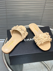 SLIPPERS CAMELLIA IN BEIGE CALFSKIN