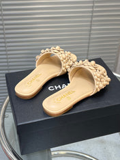 SLIPPERS CAMELLIA IN BEIGE CALFSKIN