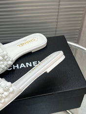 SLIPPERS CAMELLIA IN WHITE CALFSKIN