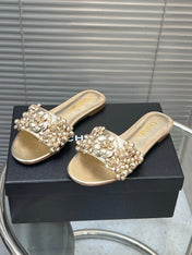 SLIPPERS CAMELLIA IN GOLD PANTENT CALFSKIN