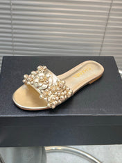 SLIPPERS CAMELLIA IN GOLD PANTENT CALFSKIN