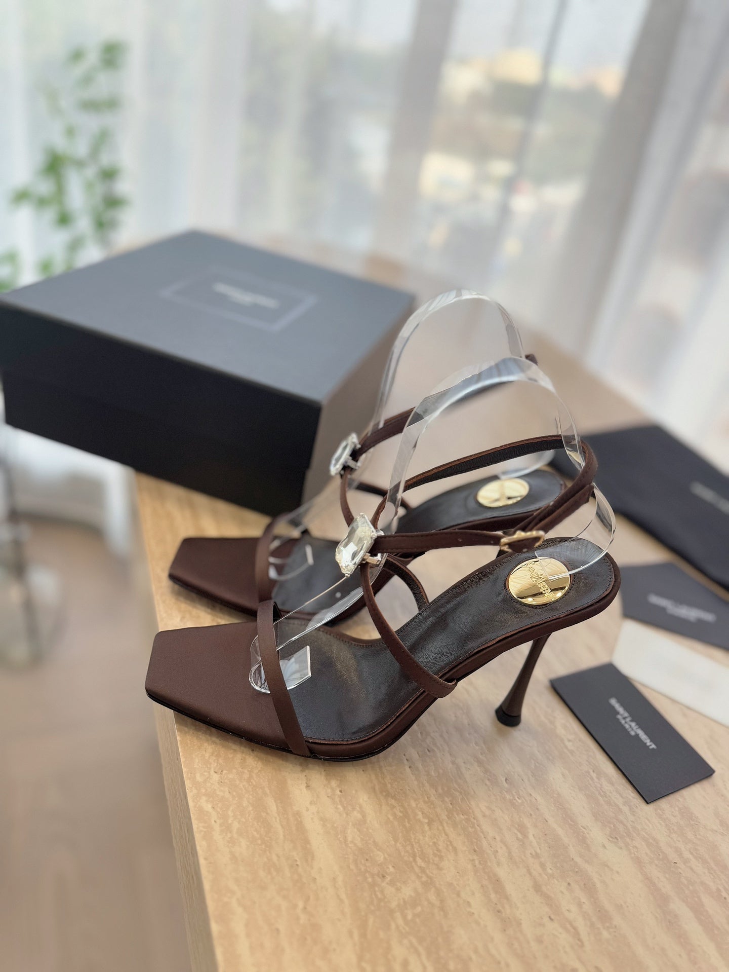 HIGH HEEL SANDAL 10 CM IN CHOCOLATE BROWN SATIN CREPE AND CRYSTAL