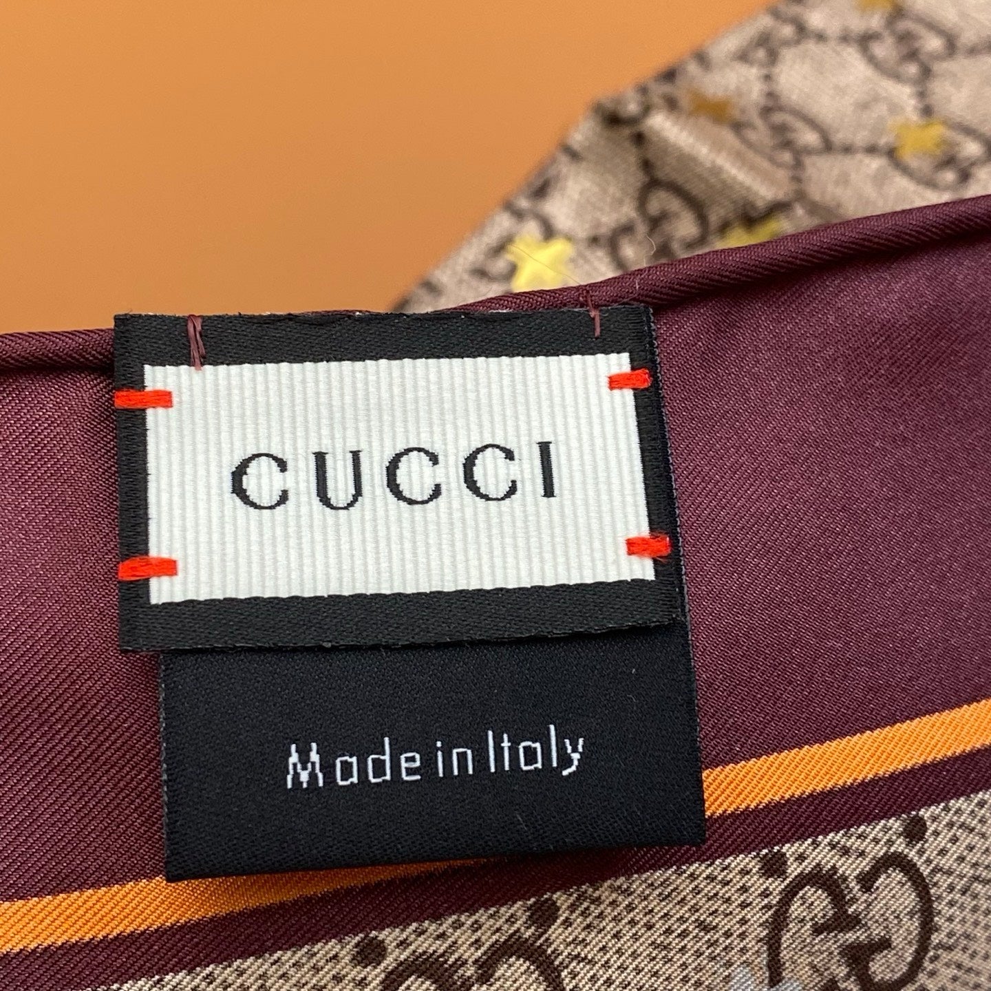 GUCCI 25S SCARF 90 IN SILK 709691