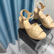 THICK-SOLED WEDGE SANDALS IN BEIGE CREAM SUEDE