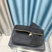 THICK-SOLE SLIPPERS BLACK SATIN
