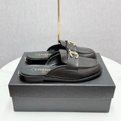 CC FLAT MULE 25S IN BLACK CALFSKIN STYLE 7