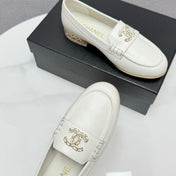 CC LOAFER 25S IN WHITE LAMBSKIN WITH GOLD HARDWARE