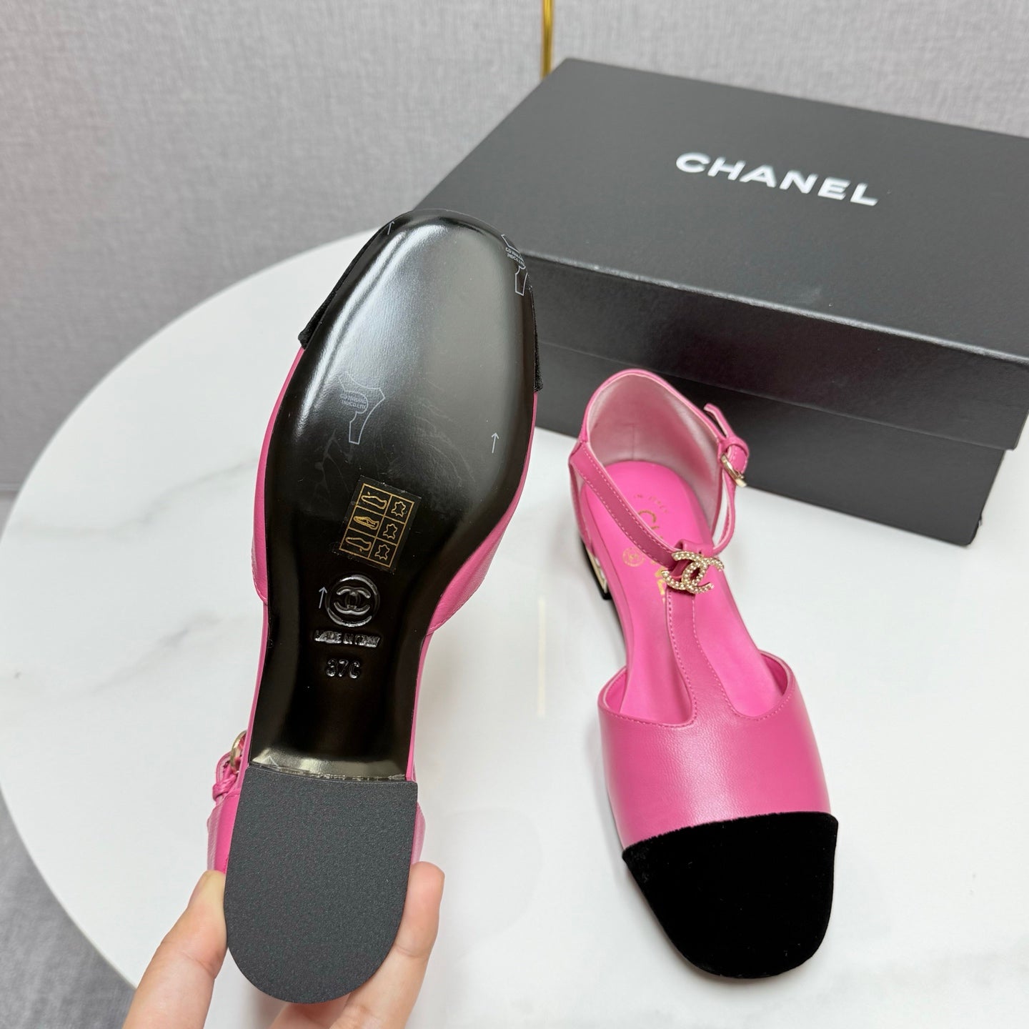 CC MARY JANE 25S IN PINK LAMBSKIN AND BLACK SUEDE WITH PEARL HEEL
