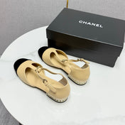 CC MARY JANE 25S IN BEIGE LAMBSKIN AND BLACK SUEDE WITH PEARL HEEL