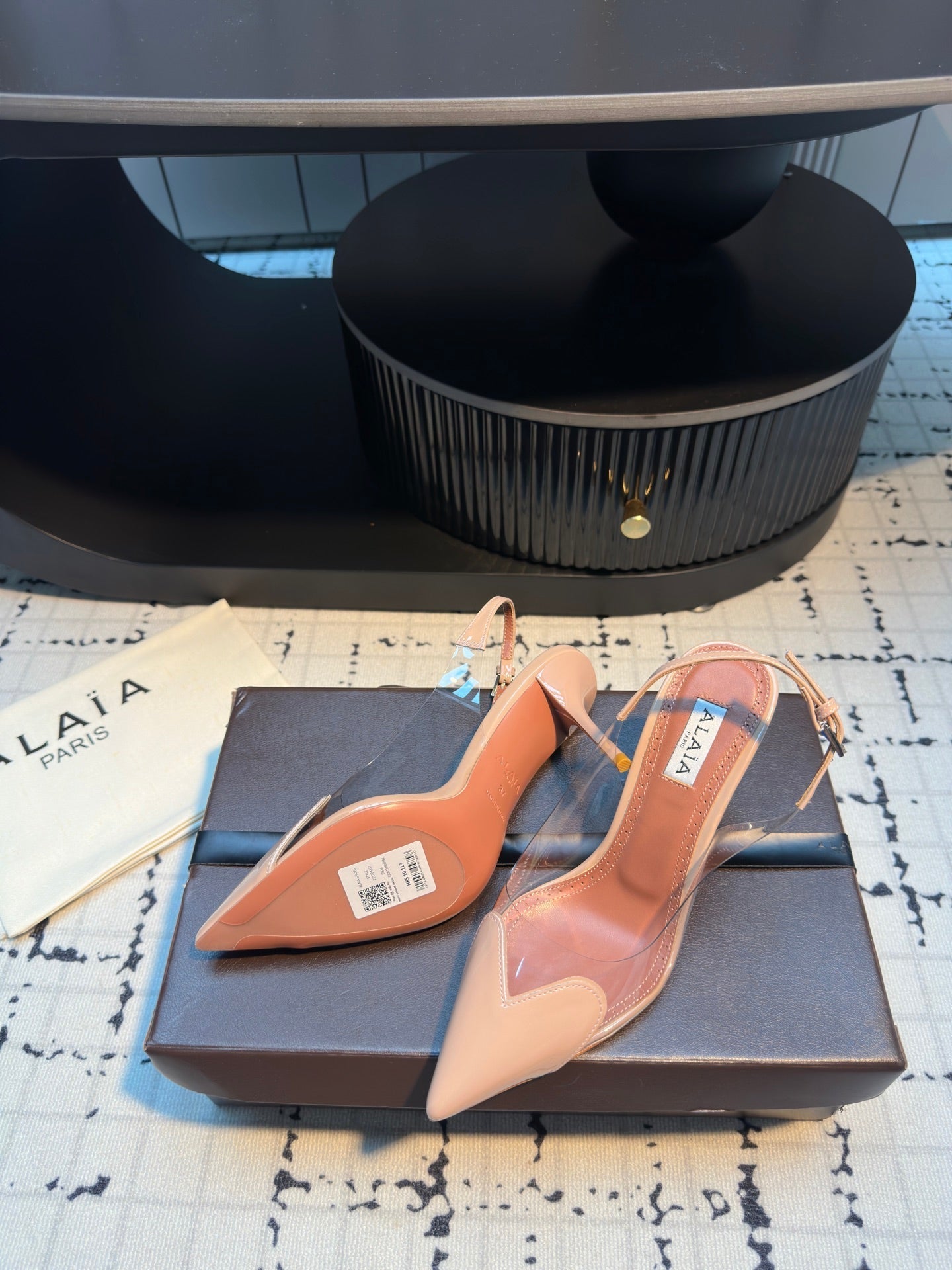 ALAIA HIGH SLINGBACK 25S 90 MM IN BEIGE CALFSKIN