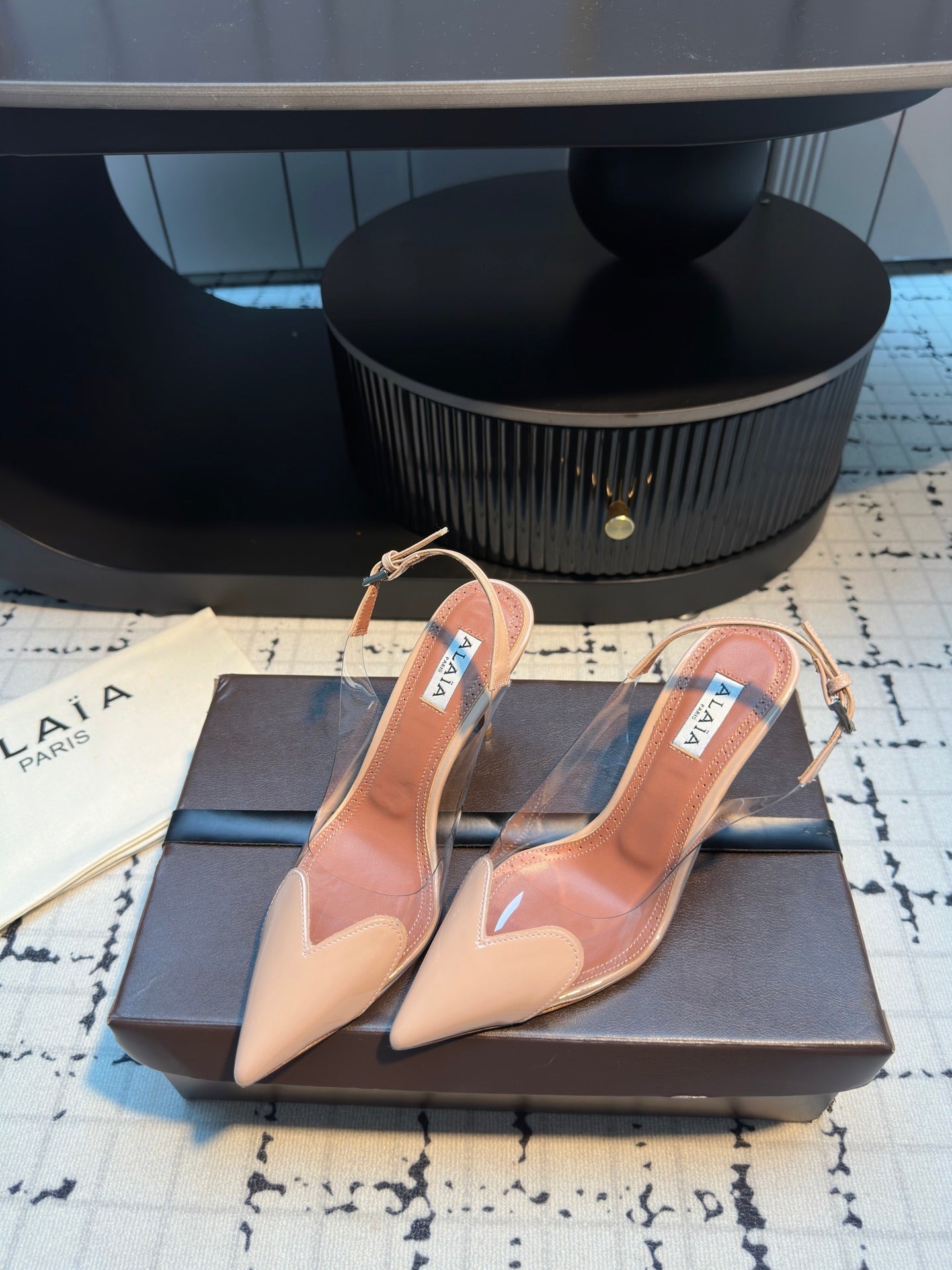 ALAIA HIGH SLINGBACK 25S 90 MM IN BEIGE CALFSKIN